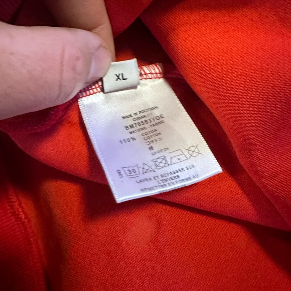 Givenchy distressed logo print Crewneck Worn Maybe 5 Times Dry Cleaned Twice - Picture 3 of 5